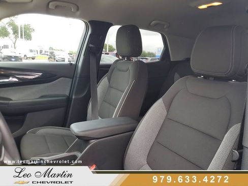 Used 2025 Chevrolet TrailBlazer LT AWD/4WD image 13