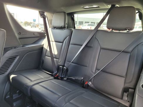 Used 2025 Chevrolet Tahoe LT AWD/4WD image 12