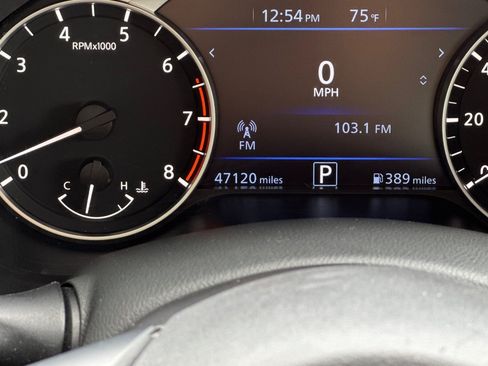 Used 2025 Nissan Altima 2.5 SV FWD image 32