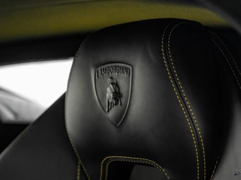 Used 2018 Lamborghini Huracan LP 580-2 image 70