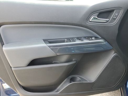 Used 2019 Chevrolet Colorado Z71 AWD/4WD image 21