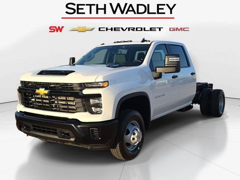 New 2026 Chevrolet Silverado 3500 W/T AWD/4WD image 3