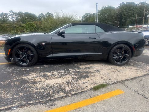 Used 2019 Chevrolet Camaro SS RWD image 2