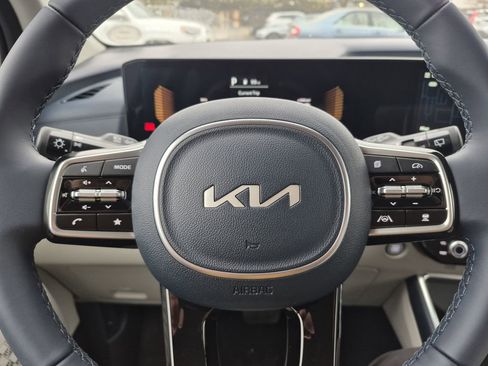 New 2026 Kia Carnival EX image 18