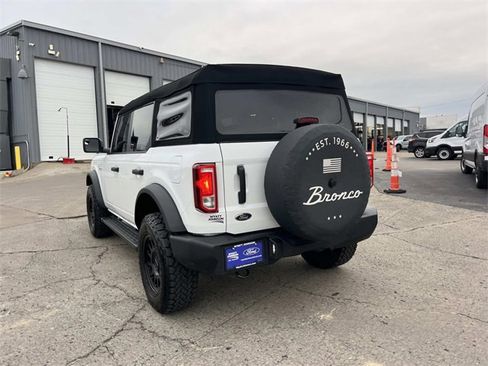 Used 2023 Ford Bronco 4-Door image 5