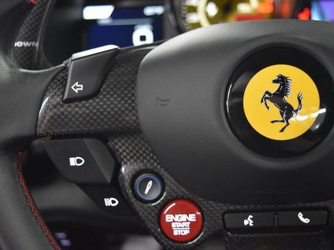 Used 2020 Ferrari 812 Superfast image 37
