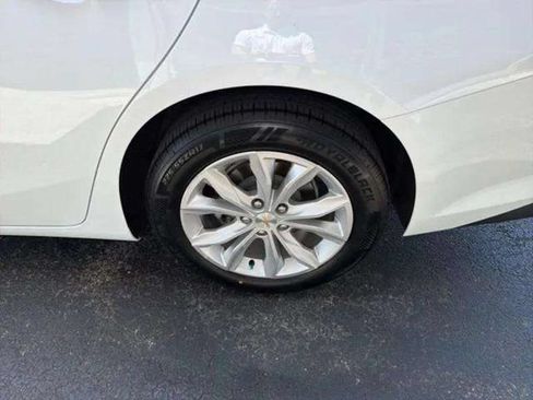 Used 2024 Chevrolet Malibu LT FWD image 15