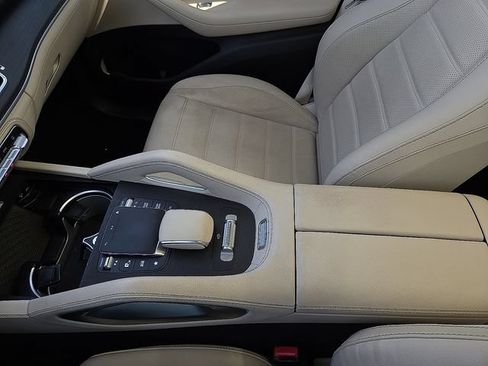 Used 2021 Mercedes-Benz GLE 580 4MATIC image 29