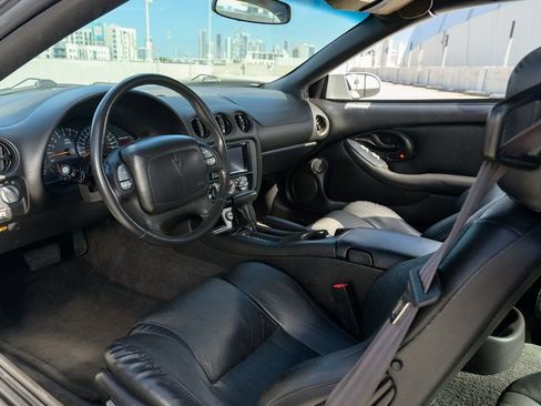 Used 2001 Pontiac Firebird Trans Am image 9