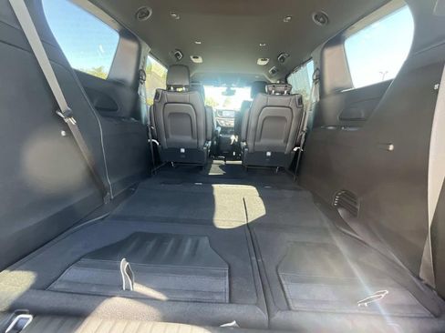 New 2026 Chrysler Pacifica Select w/ S Appearance Package image 12