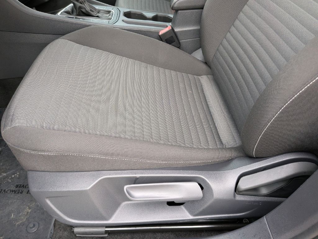Used 2026 Volkswagen Jetta S FWD image 17
