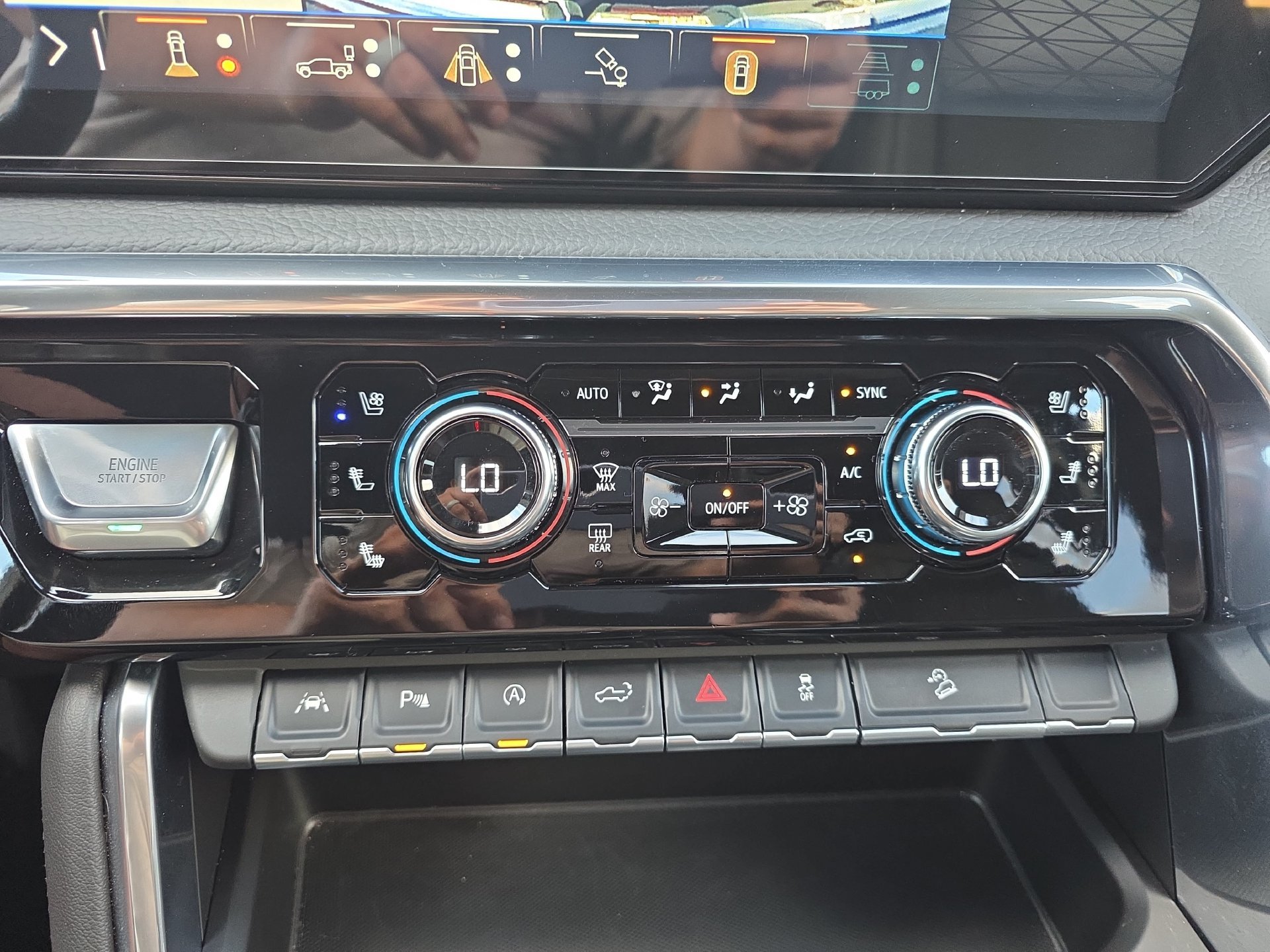 Used 2026 GMC Sierra 1500 Denali w/ Technology Package AWD/4WD image 23