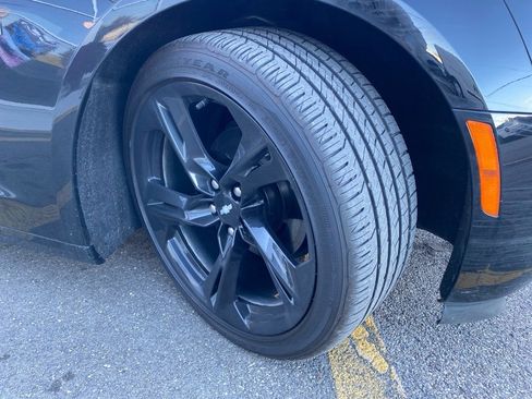 Used 2019 Chevrolet Camaro LT image 27