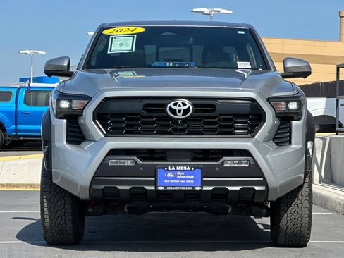 Used 2024 Toyota Tacoma TRD Off-Road w/ TRD Off Road Premium Package AWD/4WD image 8