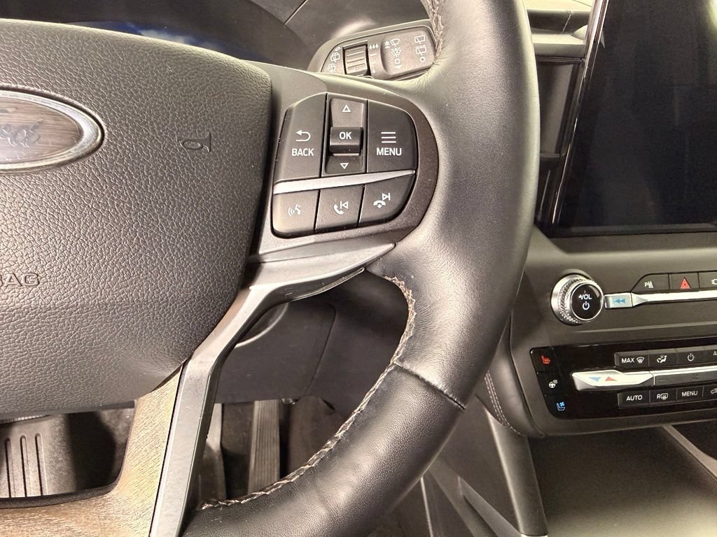 Used 2020 Ford Explorer Platinum AWD/4WD image 26