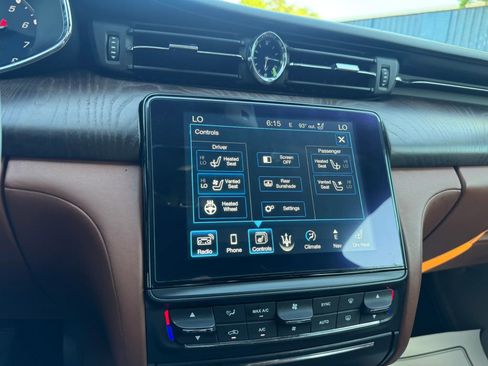 Used 2017 Maserati Quattroporte S GranLusso Q4 AWD/4WD image 28