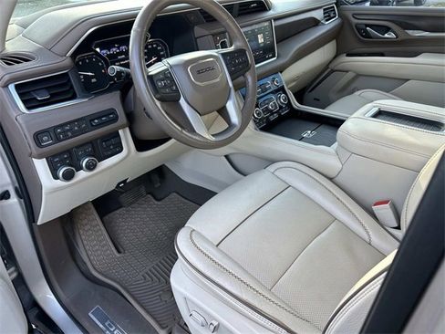 Used 2021 GMC Yukon Denali w/ Max Trailering Package image 17