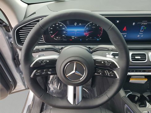 Certified 2026 Mercedes-Benz GLS 450 4MATIC image 21