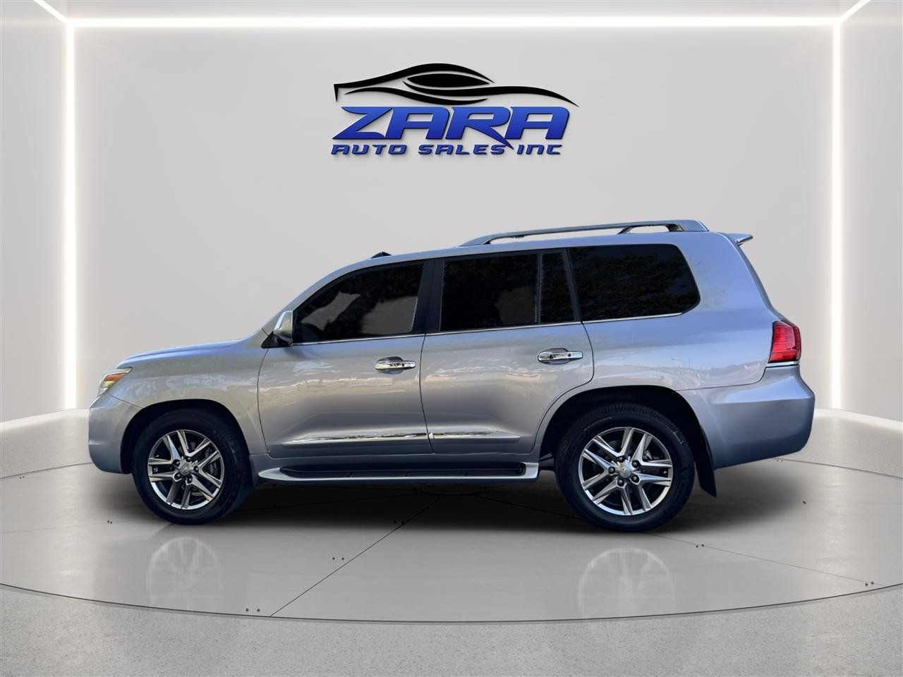 Used 2011 Lexus LX 570 4WD w/ Luxury Pkg image 9