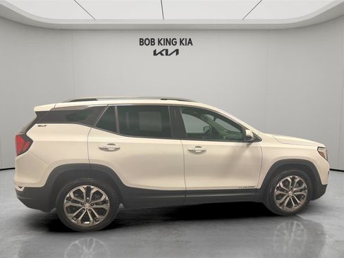 Used 2020 GMC Terrain SLT w/ Preferred Package FWD image 6