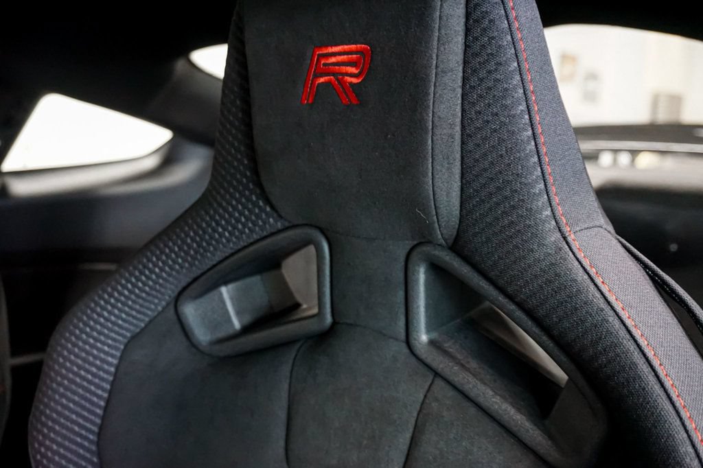 Used 2016 Ford Mustang Shelby GT350R w/ GT350R Equipment Group 920A RWD image 59