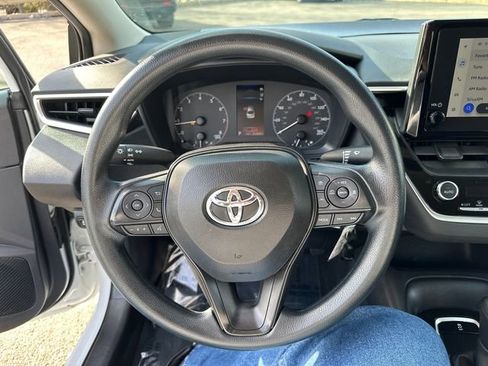 Used 2024 Toyota Corolla LE FWD image 36