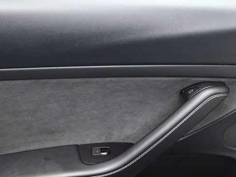 Used 2023 Tesla Model 3 Standard Range RWD image 11
