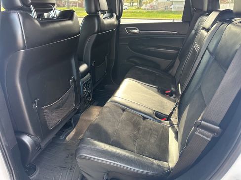 Used 2017 Jeep Grand Cherokee Altitude image 13