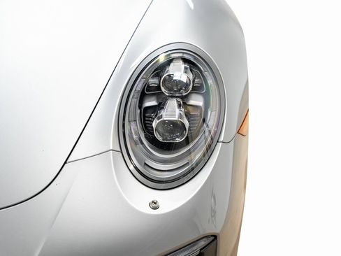 Used 2017 Porsche 911 Carrera 4S image 8