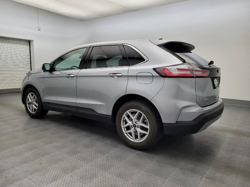 Used 2024 Ford Edge SEL image 3