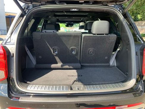 Certified 2025 Hyundai Palisade Calligraphy image 6