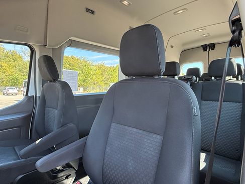 Used 2022 Ford Transit 350 XLT image 16