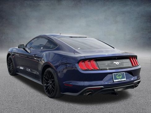 Used 2018 Ford Mustang Coupe RWD image 6