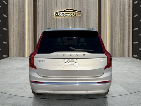 Used 2024 Volvo XC90 T8 Ultimate w/ Lounge Package image 6