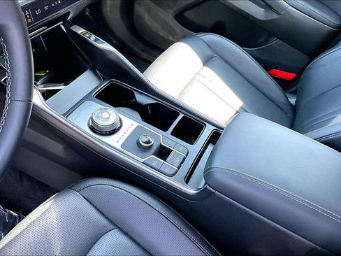 Used 2025 Kia Sorento EX image 12