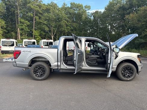 New 2025 Ford F150 XLT w/ Equipment Group 302A MID image 28