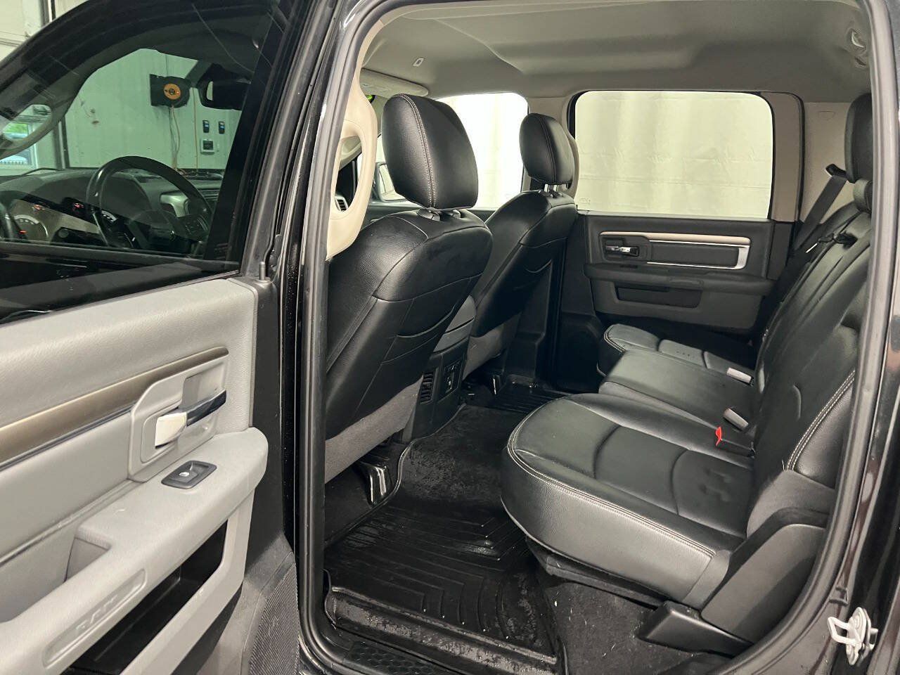 Used 2018 RAM 1500 Big Horn AWD/4WD image 9