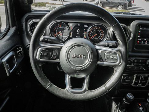 Used 2020 Jeep Gladiator Sport w/ Quick Order Package 24S AWD/4WD image 18