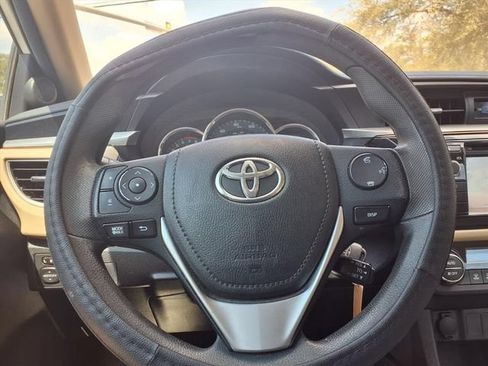 Used 2016 Toyota Corolla LE FWD image 17