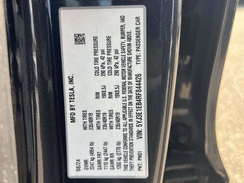 Used 2024 Tesla Model 3 Long Range AWD/4WD image 22