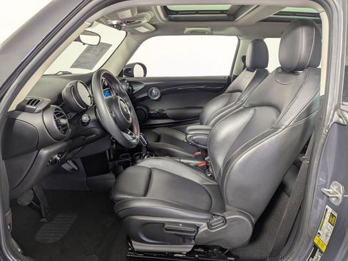 Used 2020 MINI Cooper S image 4