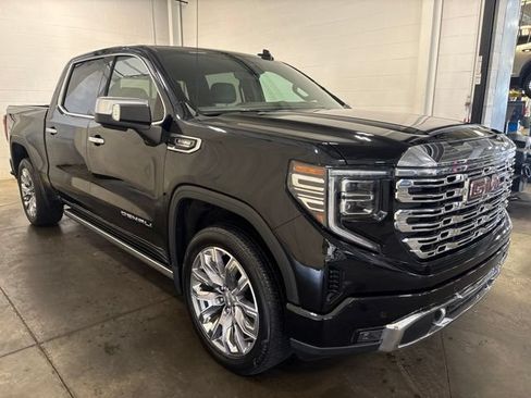Used 2023 GMC Sierra 1500 Denali AWD/4WD image 3