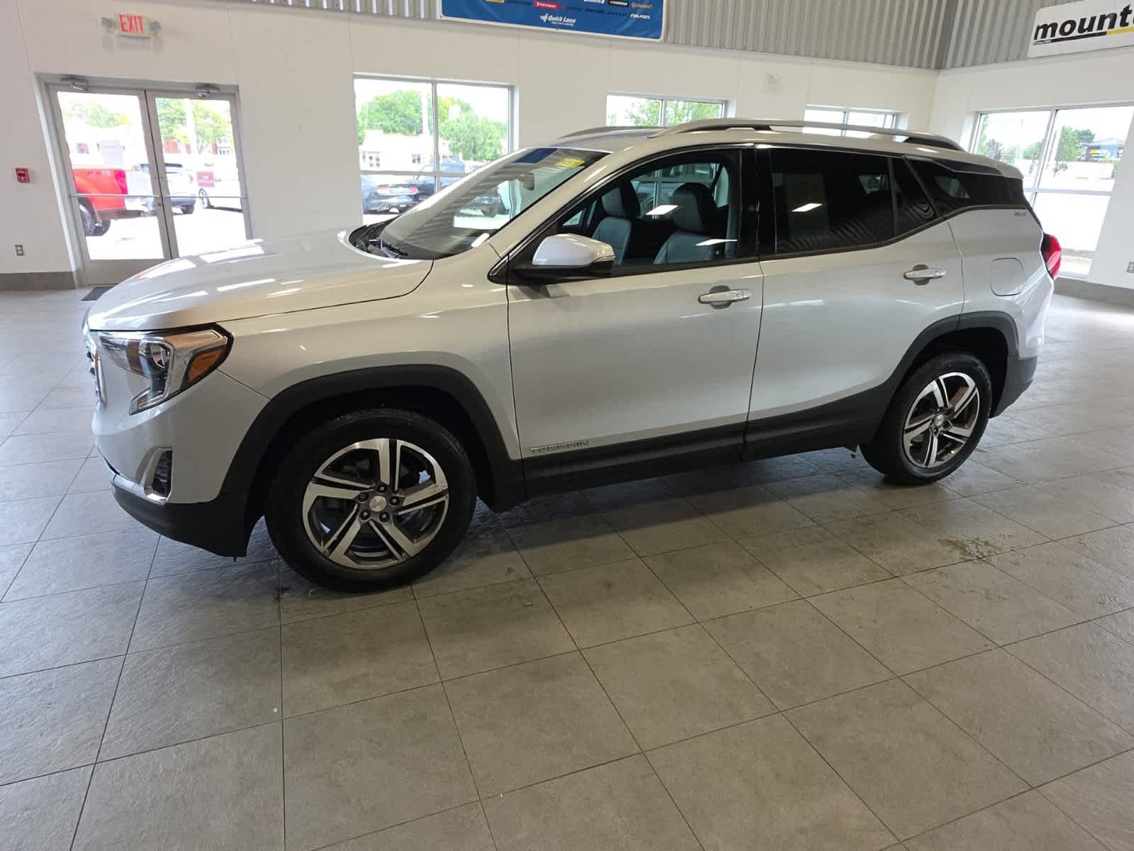 Used 2020 GMC Terrain SLT w/ Preferred Package AWD/4WD image 13
