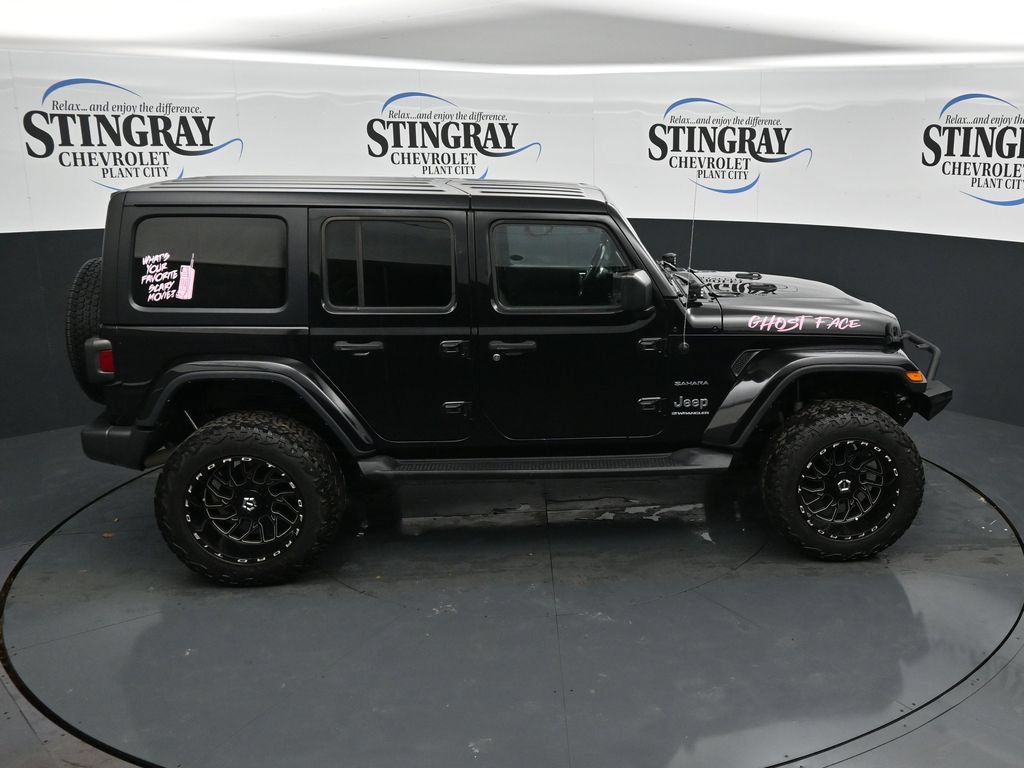 Used 2023 Jeep Wrangler Unlimited Sahara w/ Cold Weather Group AWD/4WD image 25