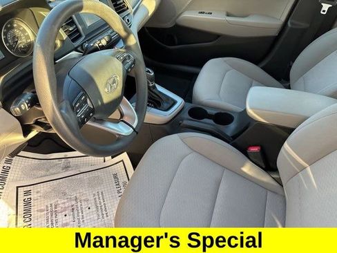 Used 2019 Hyundai Elantra SE image 11