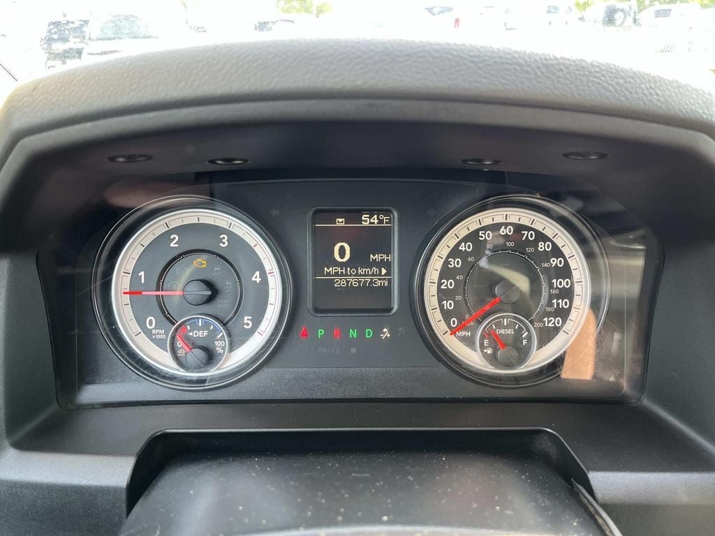 Used 2014 RAM 3500 Tradesman w/ Chrome Appearance Group RWD image 28