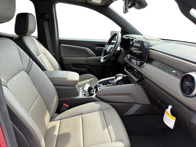 New 2026 Chevrolet Colorado ZR2 w/ Technology Package AWD/4WD image 13