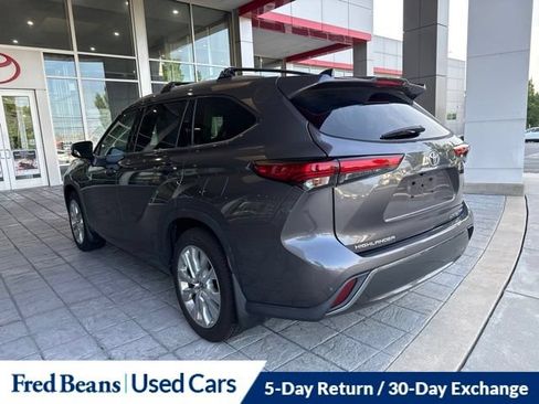 Used 2021 Toyota Highlander Limited AWD/4WD image 14