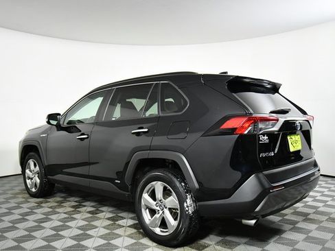 Used 2019 Toyota RAV4 Limited image 14