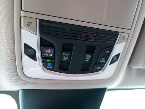 Certified 2023 Acura MDX SH-AWD w/ Technology Package image 36